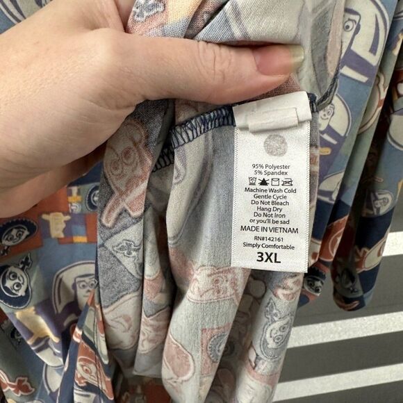 Lularoe Womens Irma Tunic Top Toy Story 3XL Multi-Color‎ Toys Jessie Buzz Woody - Picture 4 of 5